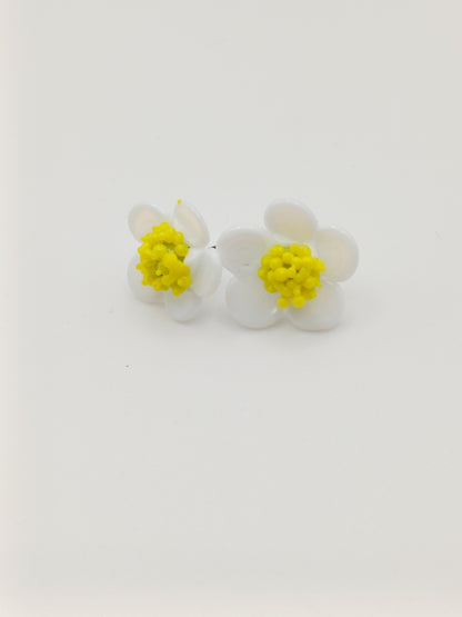 Petites puces d'oreille