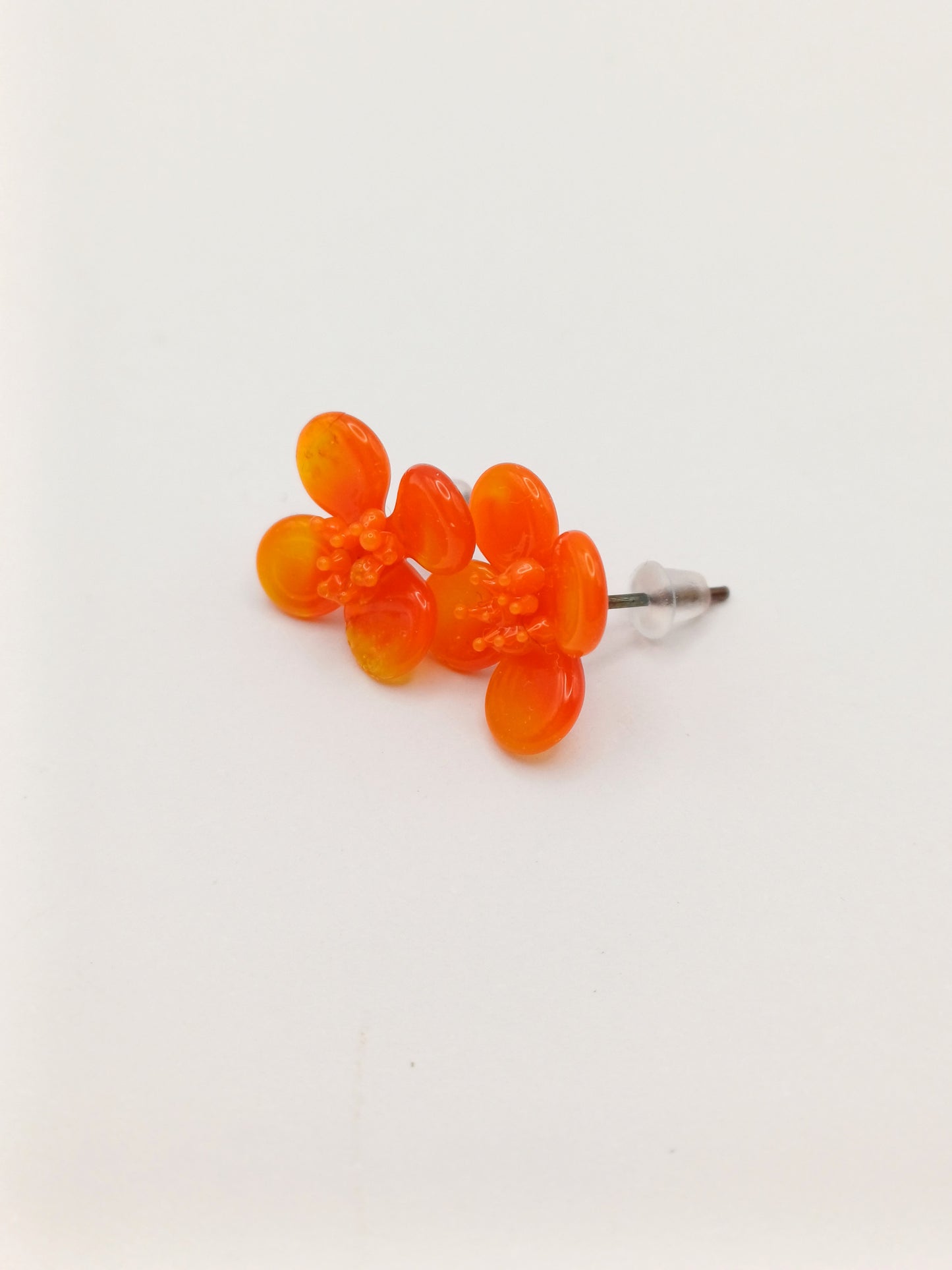Petites puces d'oreille